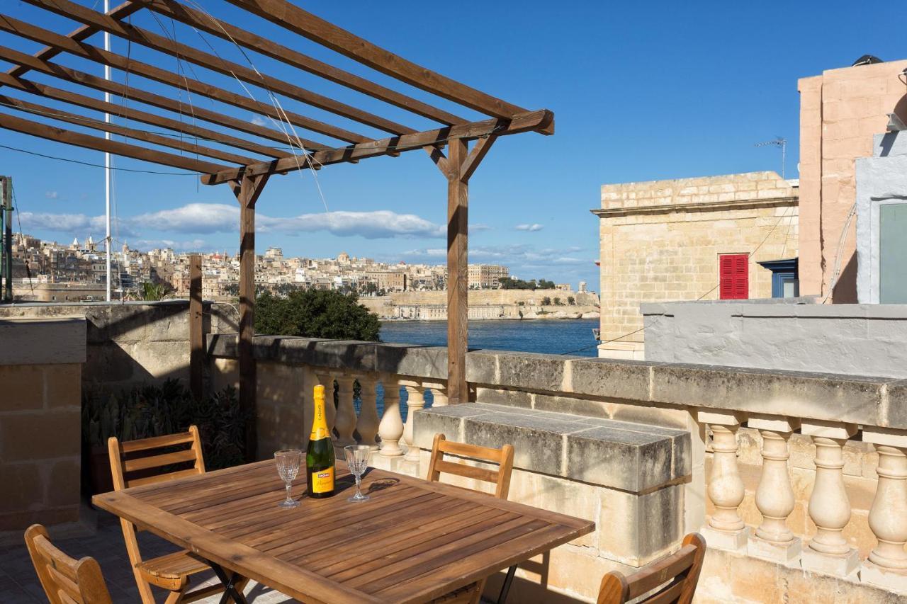 Traditional Maltese Townhouse, Roof Terrace And Views Senglea Exterior photo